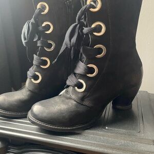 John Fluevog designer Women's Black Lace-Up Boots